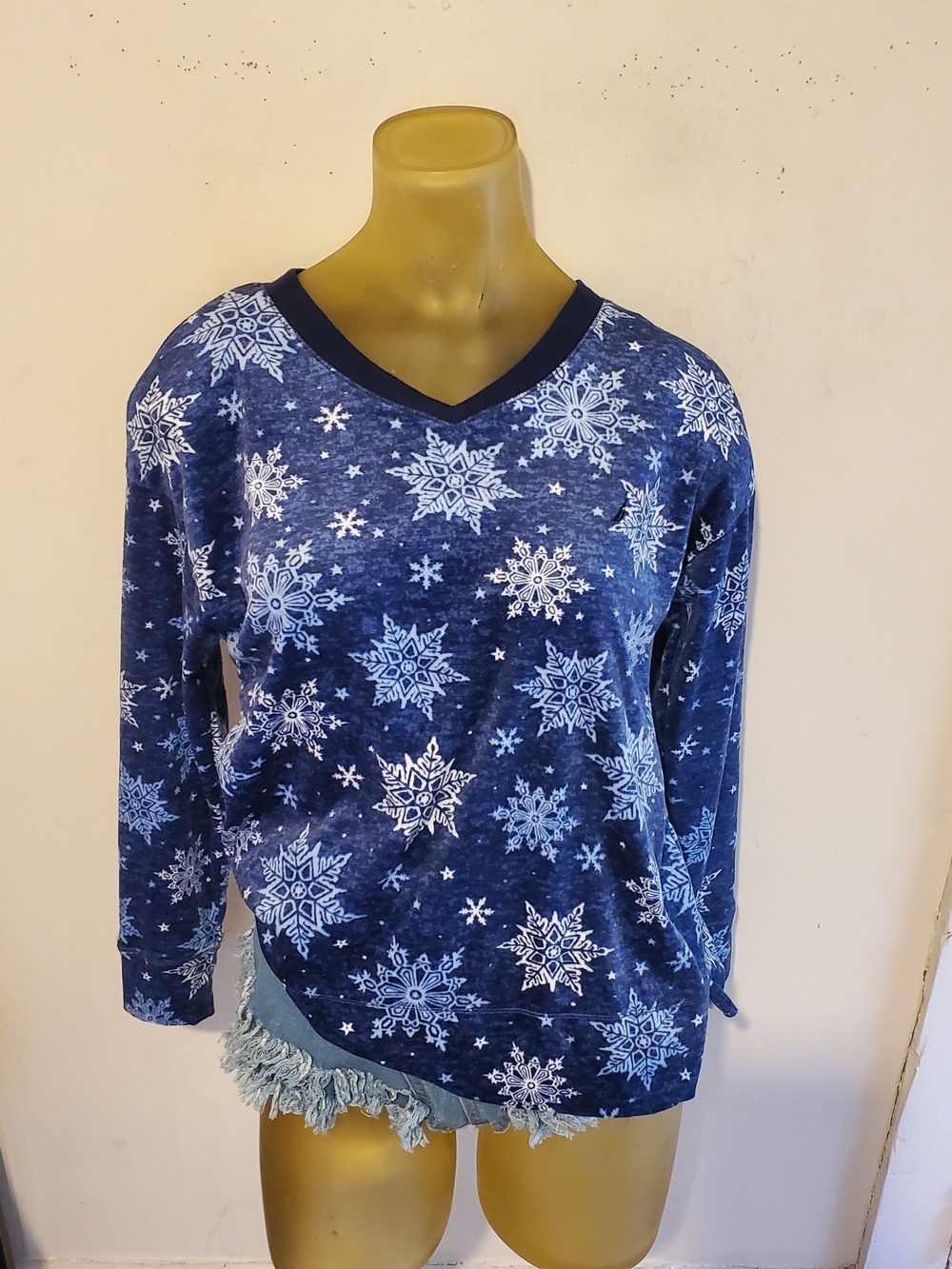 Women's Navy Blue Snowflake V-Neck Long Sleeve Top